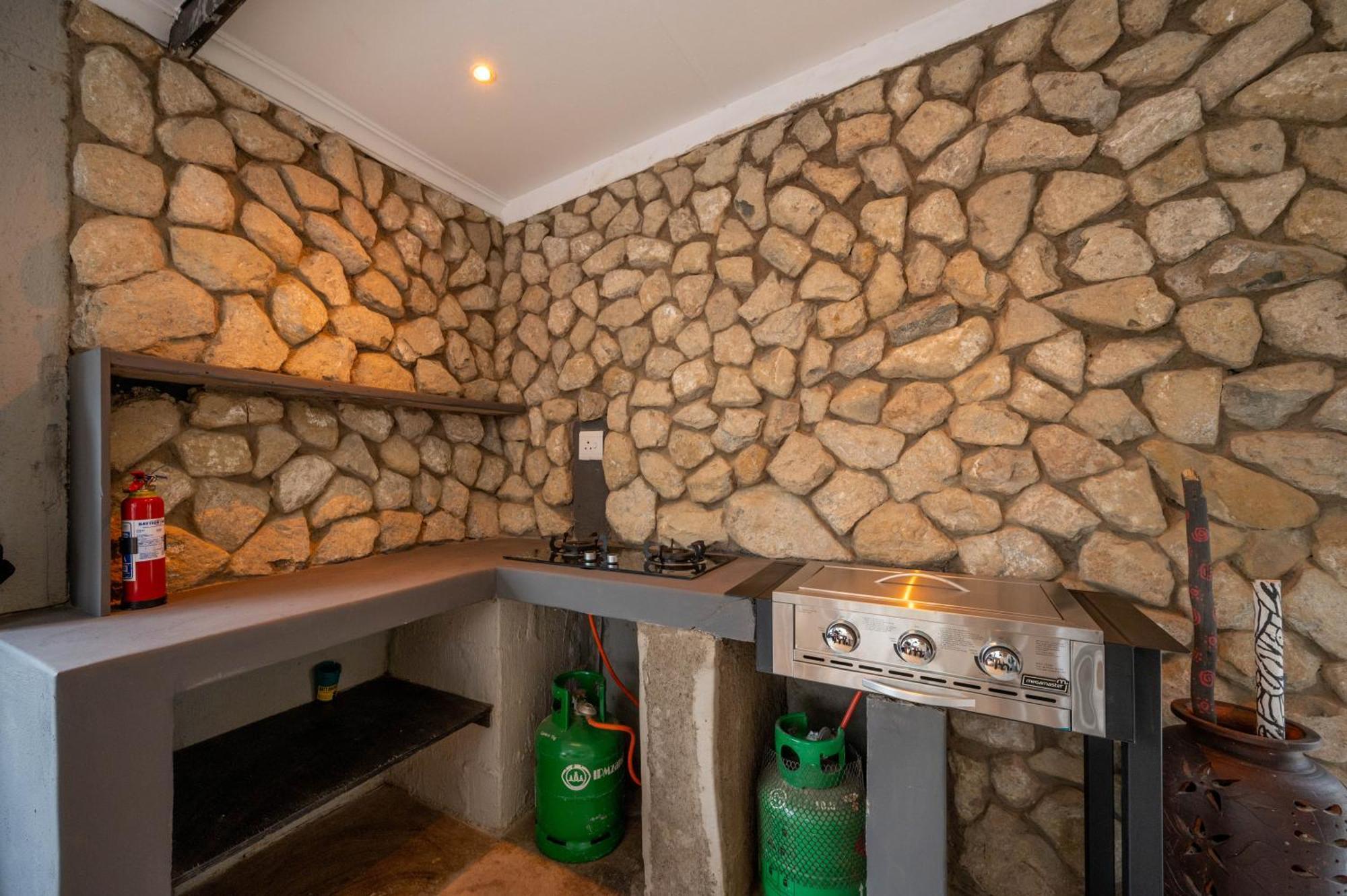 Foxy Crocodile Bush Lodge & Kruger Safari'S - No Loadshedding Marloth Park Extérieur photo