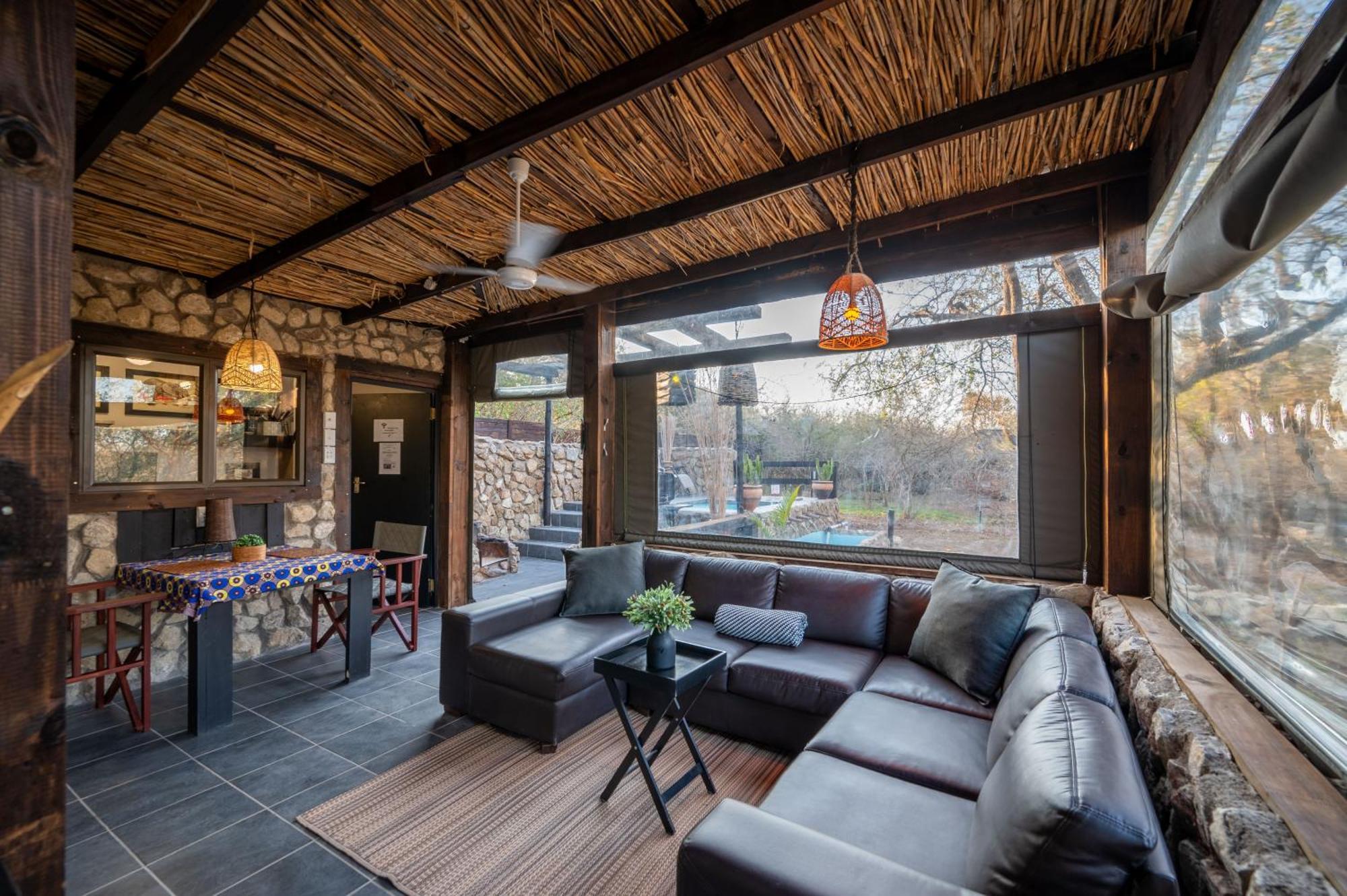 Foxy Crocodile Bush Lodge & Kruger Safari'S - No Loadshedding Marloth Park Extérieur photo