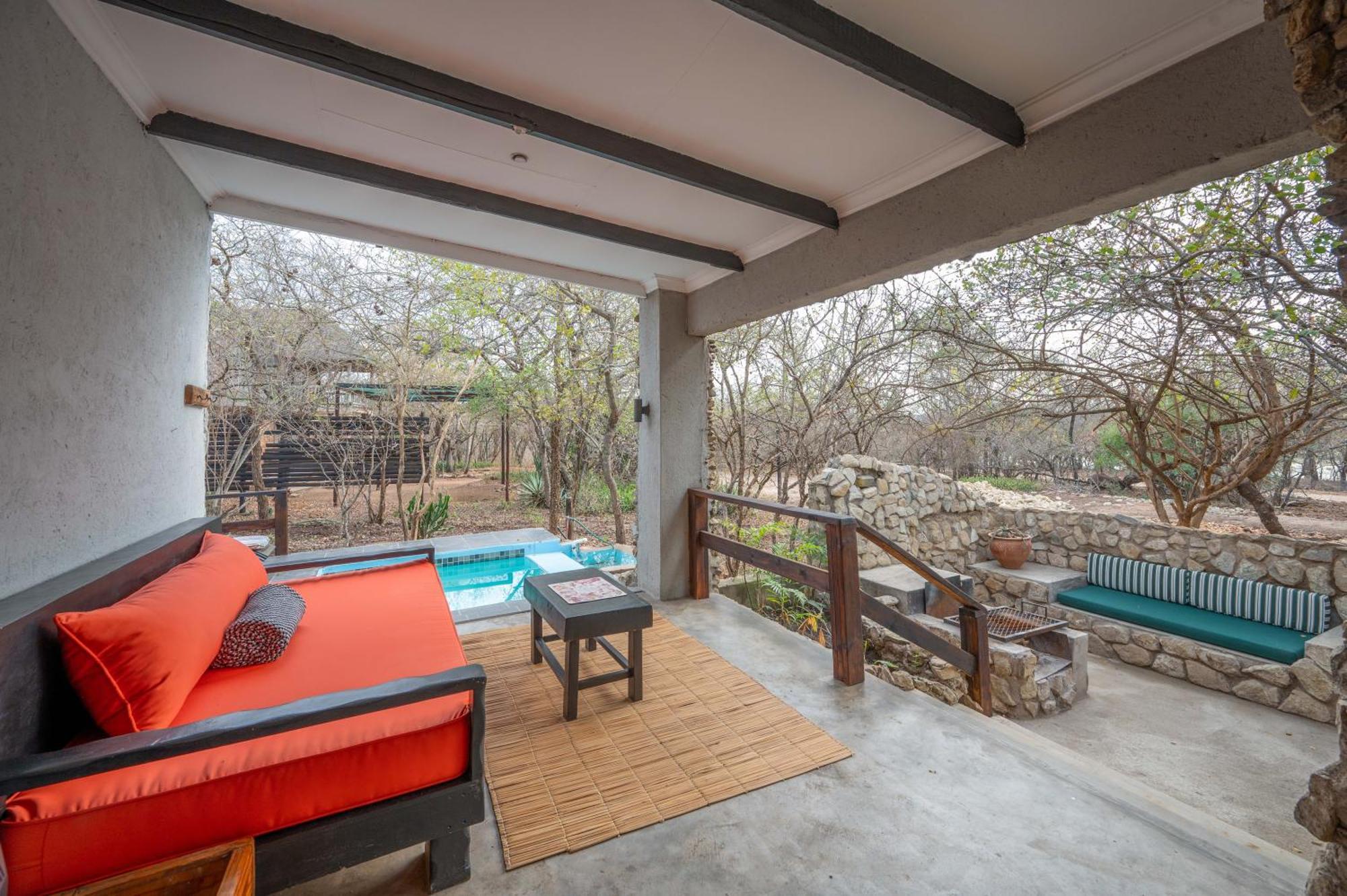 Foxy Crocodile Bush Lodge & Kruger Safari'S - No Loadshedding Marloth Park Extérieur photo